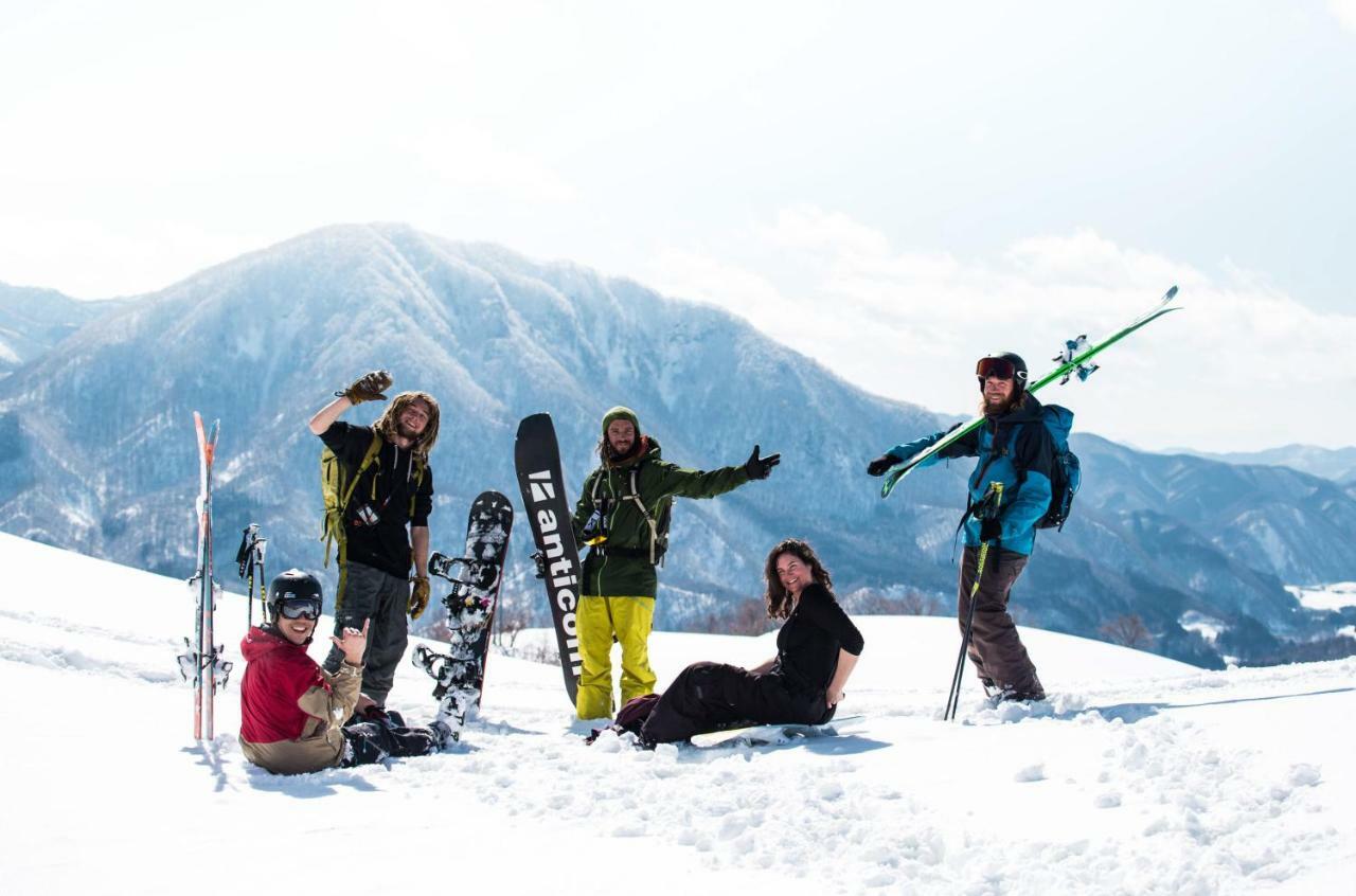 Hakuba Cortina Backpackers Vandrehjem Otari Eksteriør billede